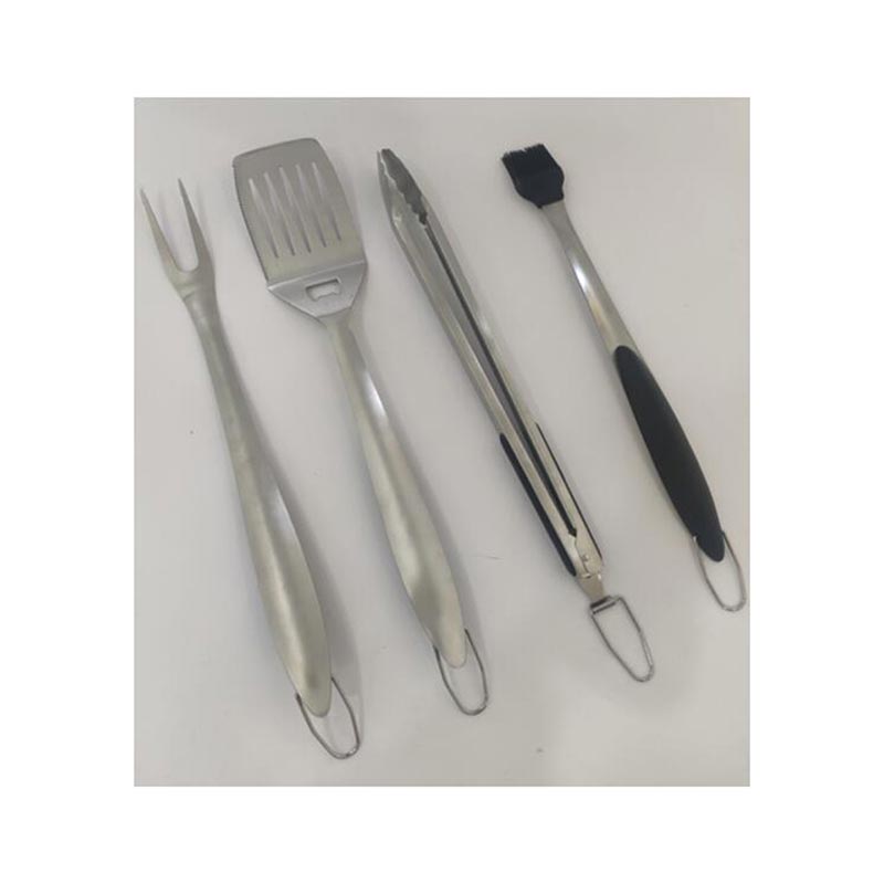 BBQ- verktøyet Vel 4pc- rutenetternamn med spatula, fork, pensel og BBQ- tonar