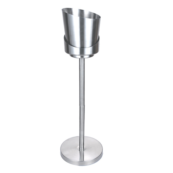 The Allure of the Ice Bucket Stand in Outdoor Settings